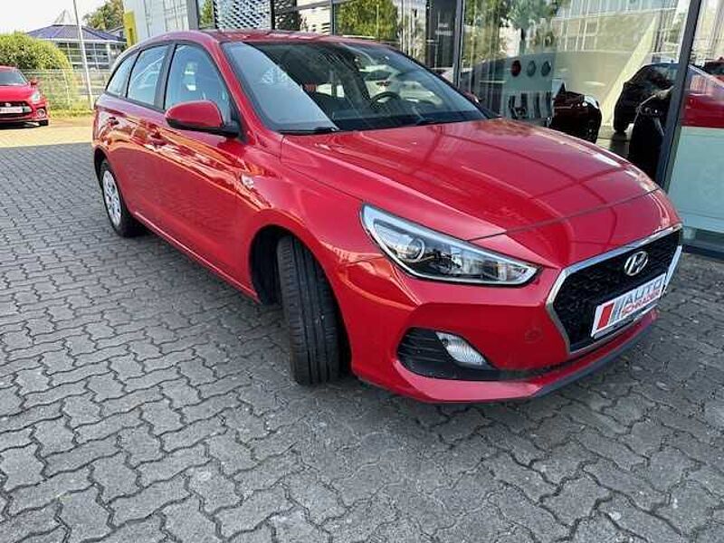 Hyundai i30 Kombi 1.4 Pure KLIMA/TEMPOMAT/LICHTSENSOR