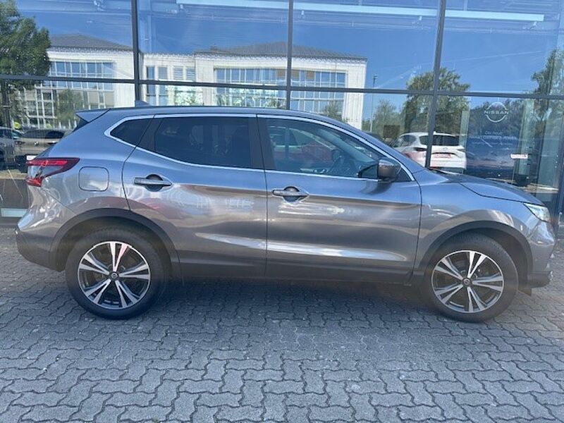 Nissan Qashqai 1.3 DIG-T N-CONNECTA