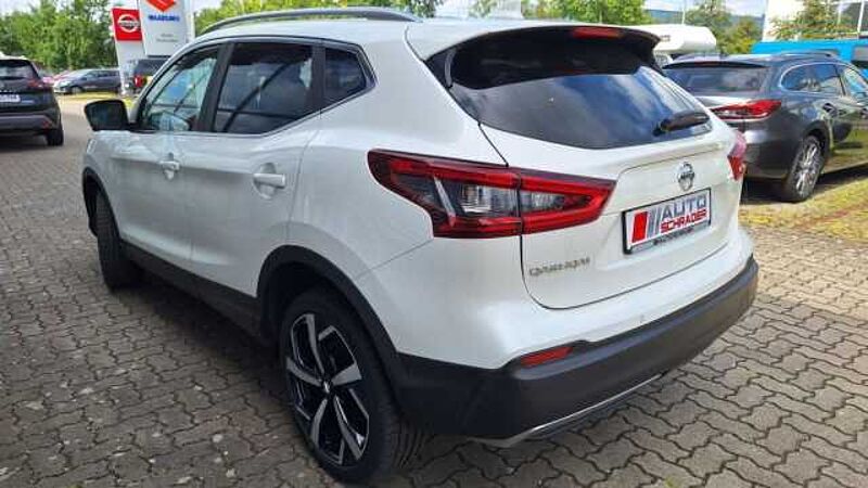 Nissan Qashqai 1.3 TEKNA LED, 360°, 19 Zoll, Teilleder