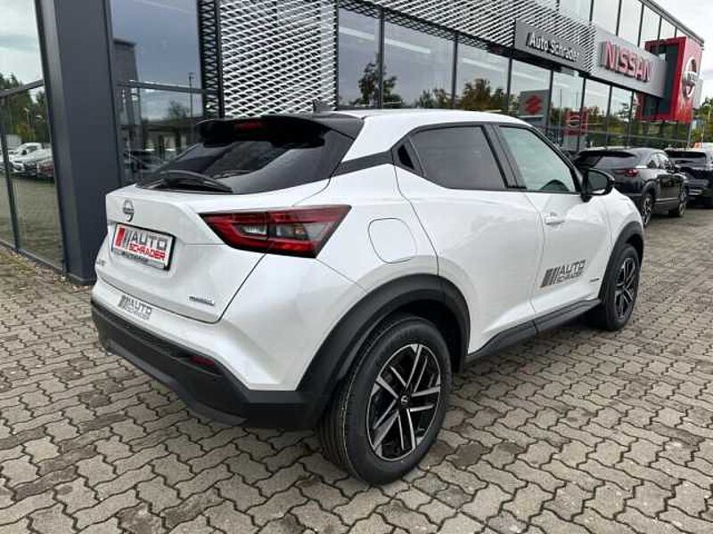 Nissan Juke 1.6 Hybrid 4AMT N-Connecta Winter