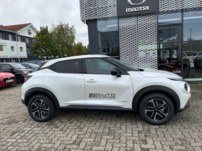 Nissan Juke 1.6 Hybrid 4AMT N-Connecta Winter