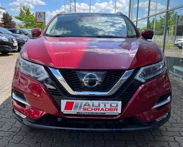 Nissan Qashqai 1.2 DIG-T N-Connecta Navi PGD LED AHK